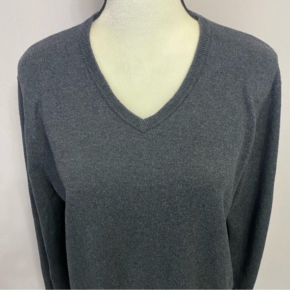 2/$30 J. Crew Cotton with Cashmere V Neck Long Sleeve Sweater Size M #1587 - Picture 2 of 11